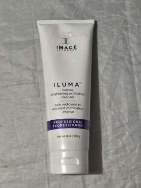 Image Skincare ILUMA Intense Brightening Exfoliating Cleanser Pro Size 226g 8oz